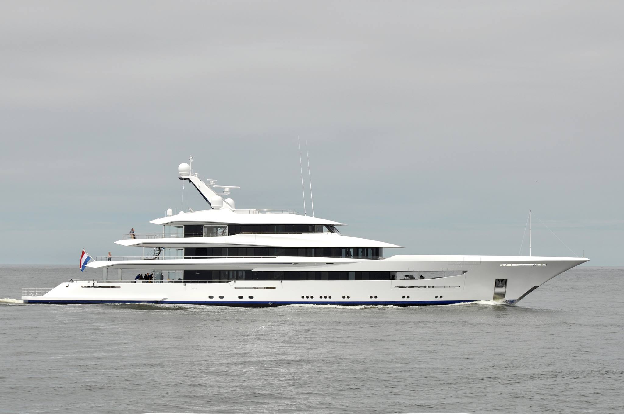 70m yacht