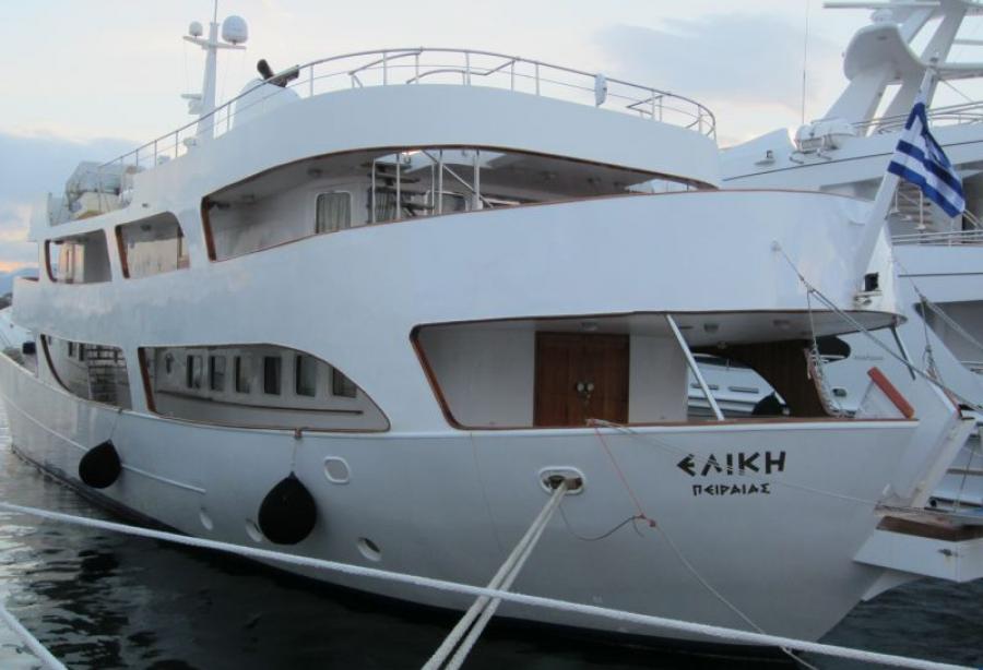yacht Eliki
