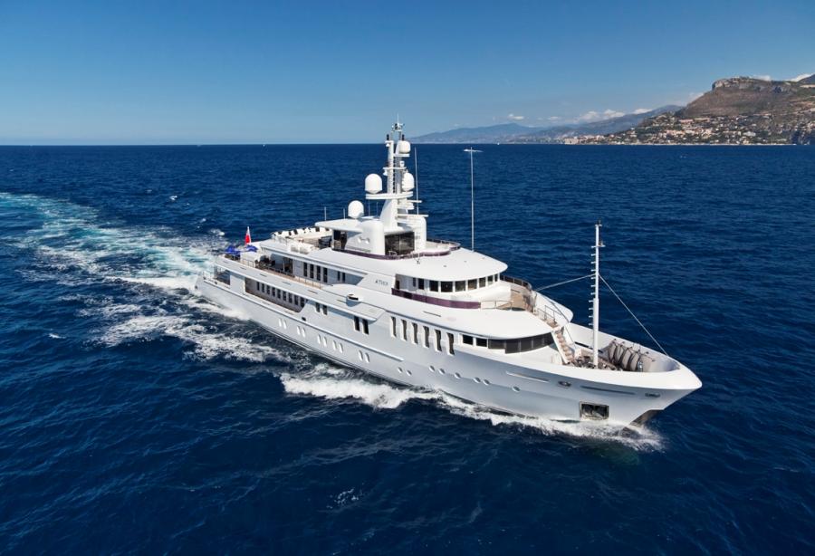 motor yacht bella 2