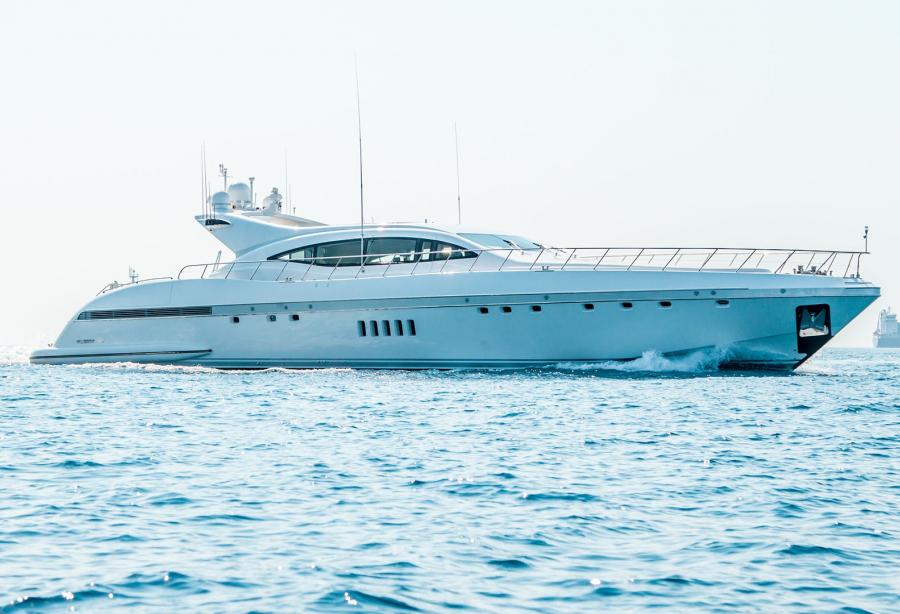 yacht Yalla
