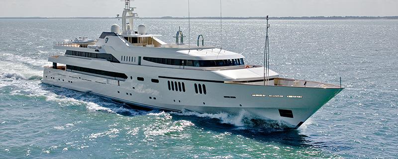 yacht Alwaeli