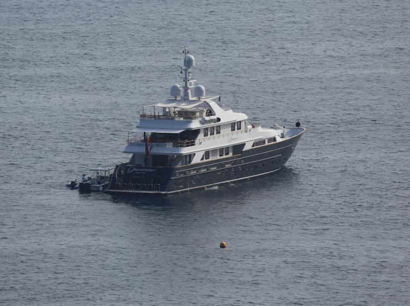 yacht De-De