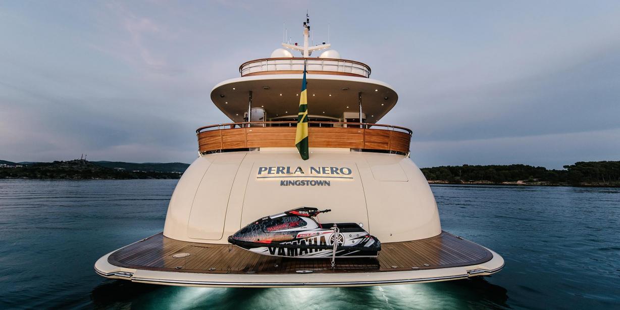 yacht Perla Nero