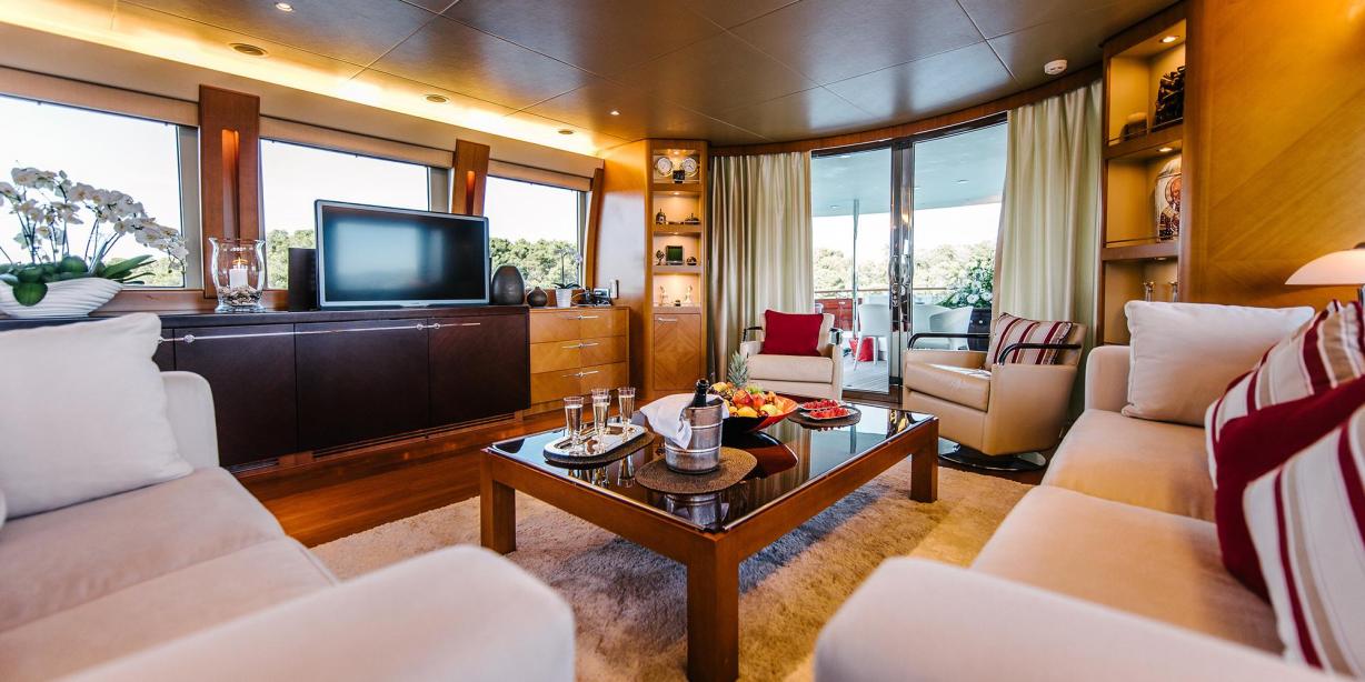 yacht Perla Nero