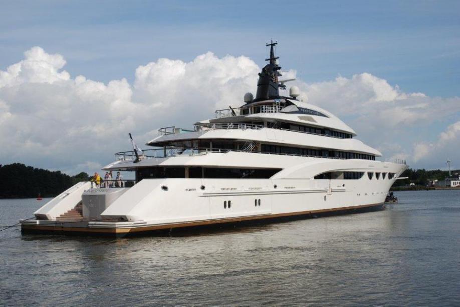 Motor Yacht Quattroelle Lurssen Yacht Harbour