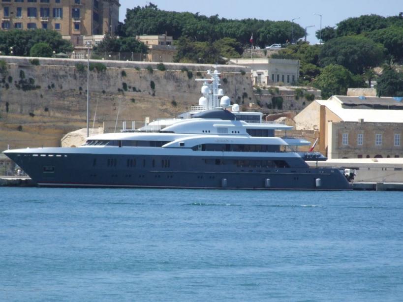 yacht Altair