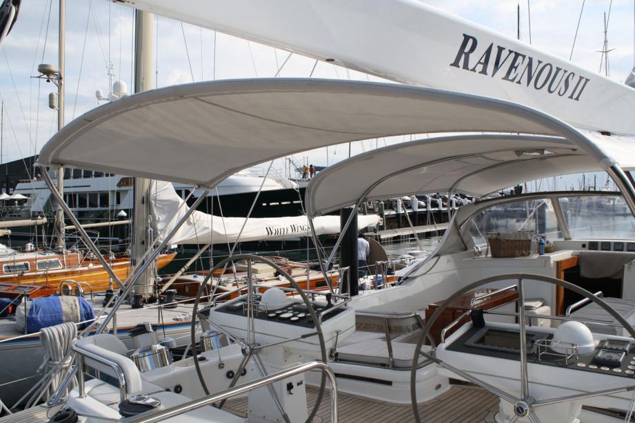 yacht Ravenous