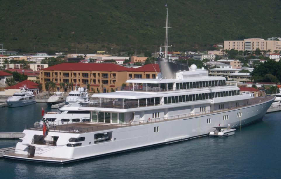 superyacht rising sun