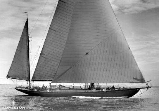 yacht Royono