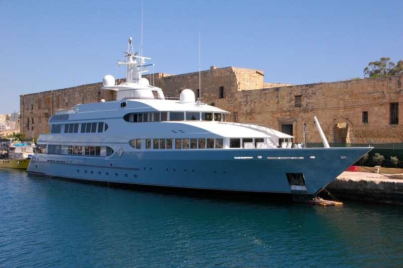 yacht Samax