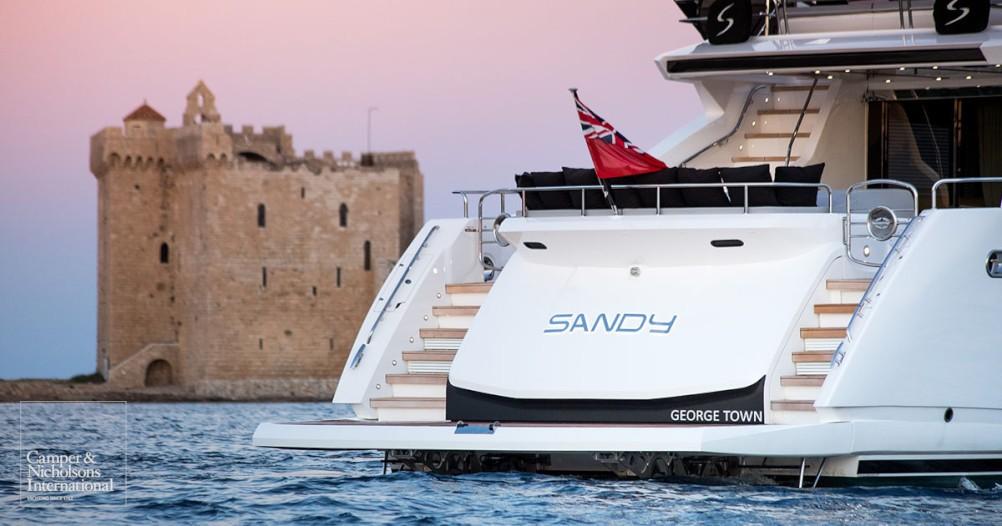 yacht Sandy