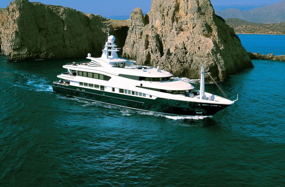 motor yacht sea pearl owner