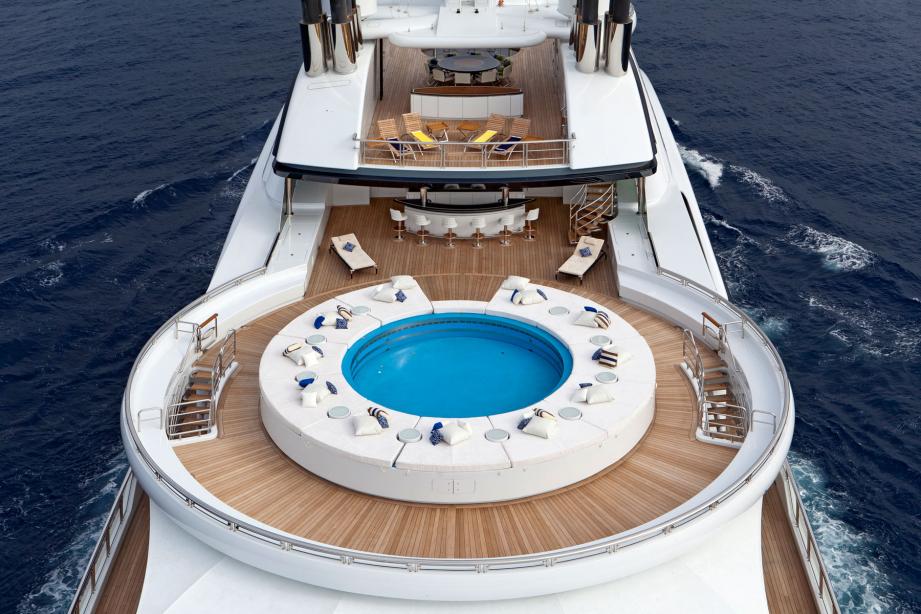 yacht Serene