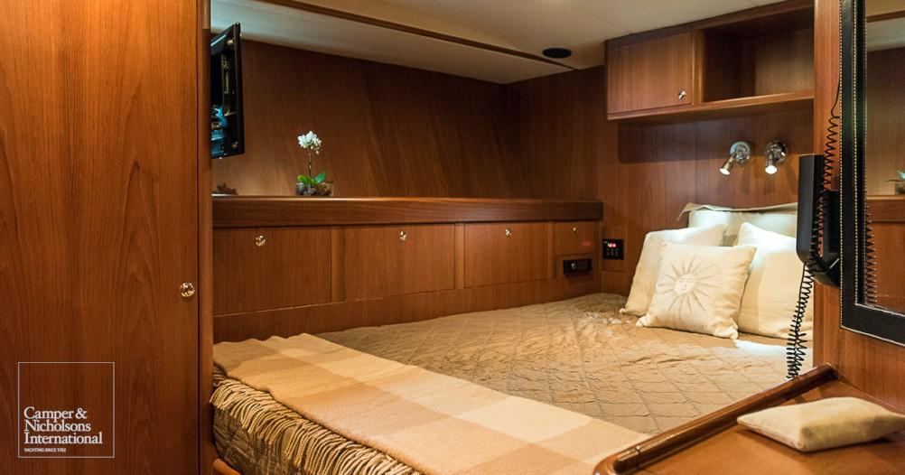 yacht Sindonemo