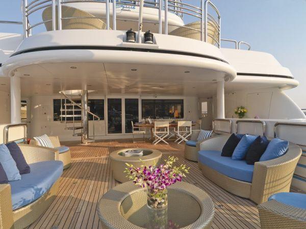 yacht Spirit