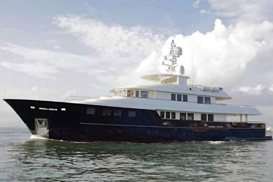 ocean 7 yacht