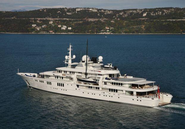 yacht Tatoosh