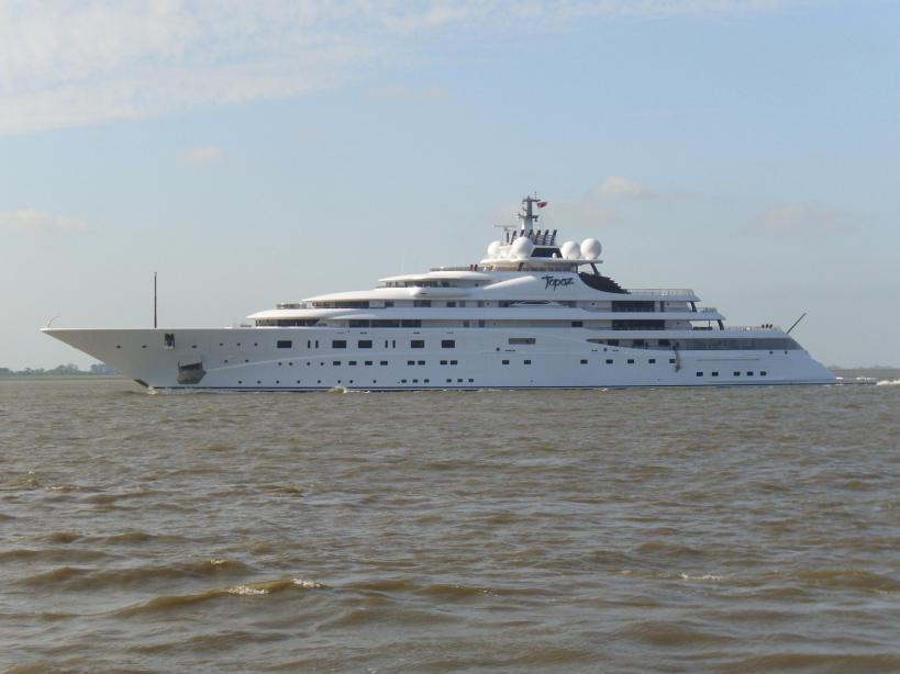 motor yacht topaz