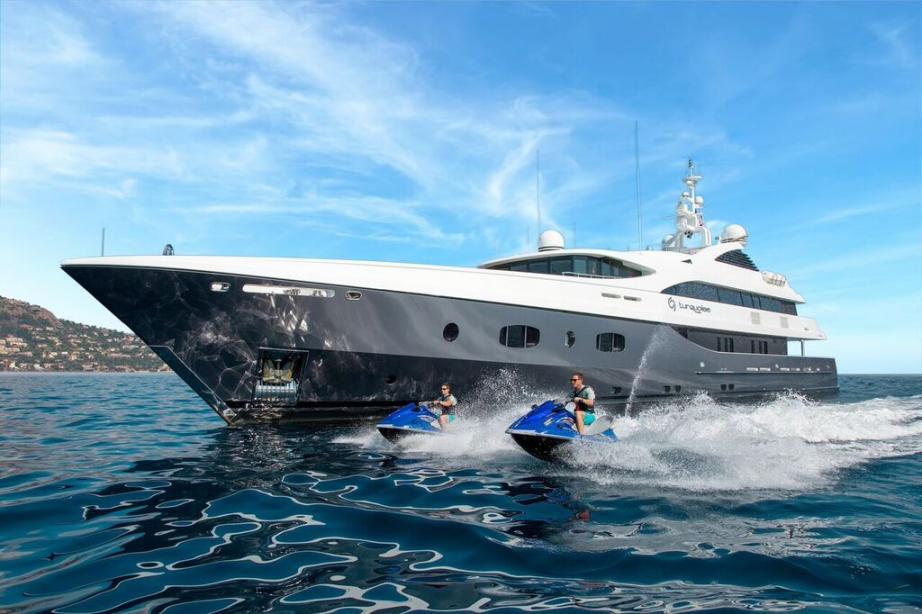 motor yacht turquoise