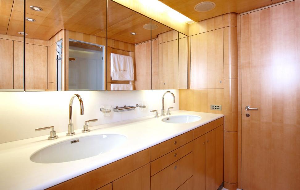 yacht Spiip