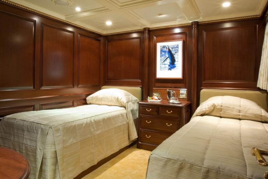 yacht Teleost