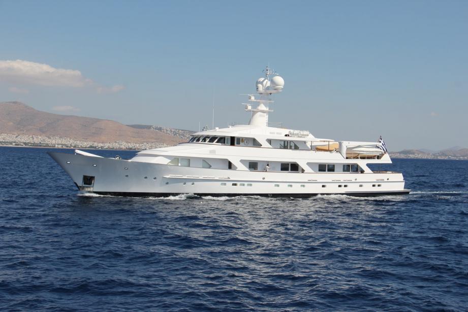 yacht Ancallia