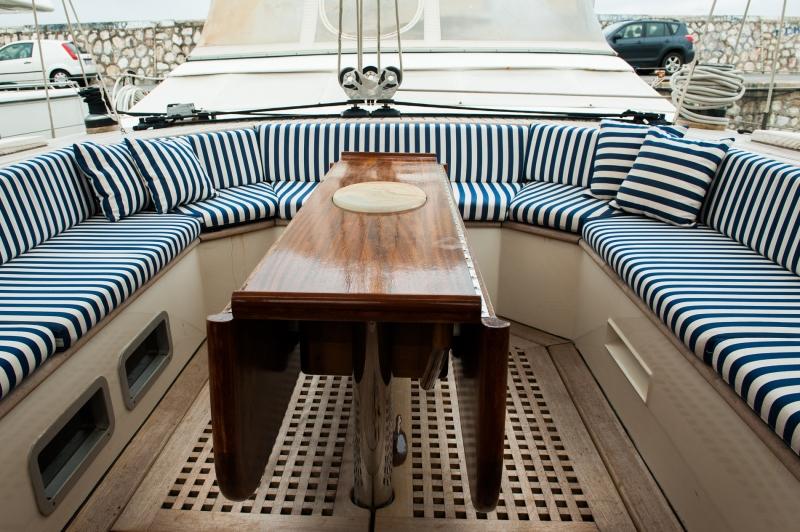yacht Wind of Change