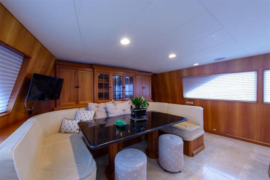 yacht Silver Seas