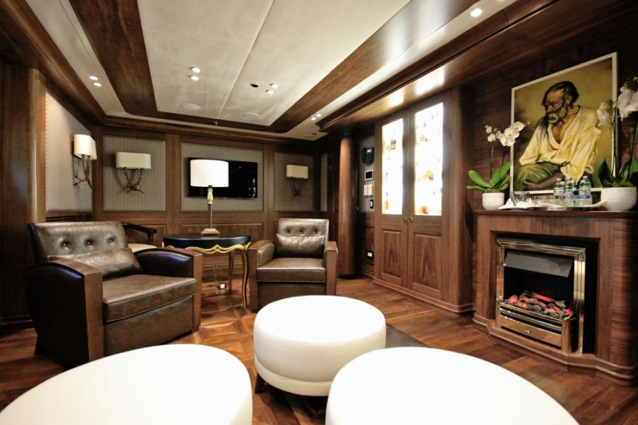 yacht Katina