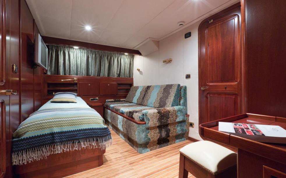 yacht Shaha