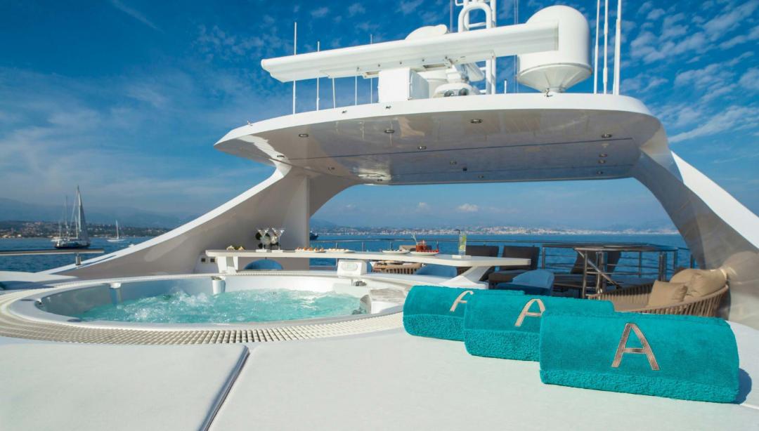 motor yacht big sky