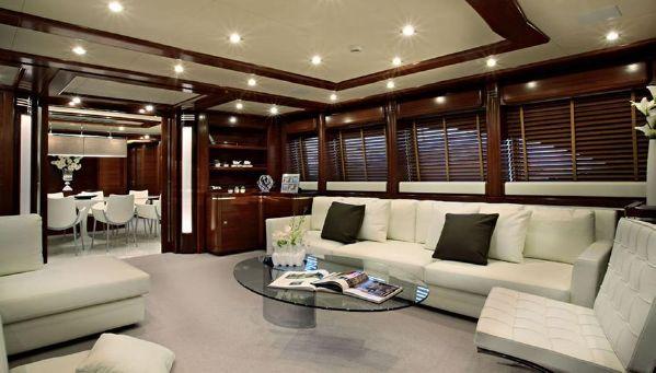 yacht Libertas