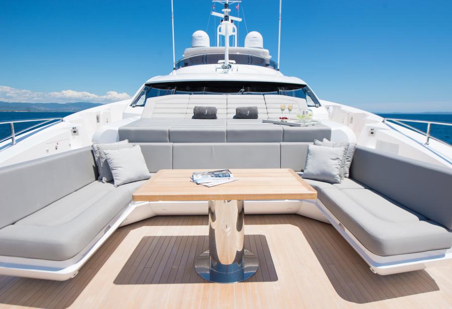 yacht E-Motion