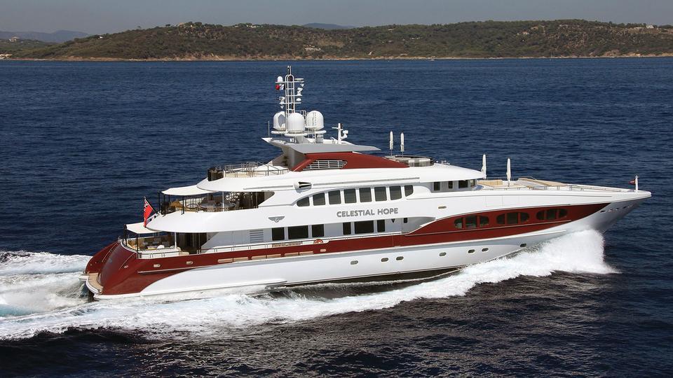 yacht Estel