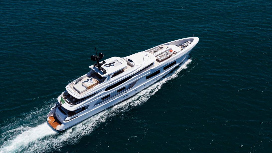 motor yacht unicorn