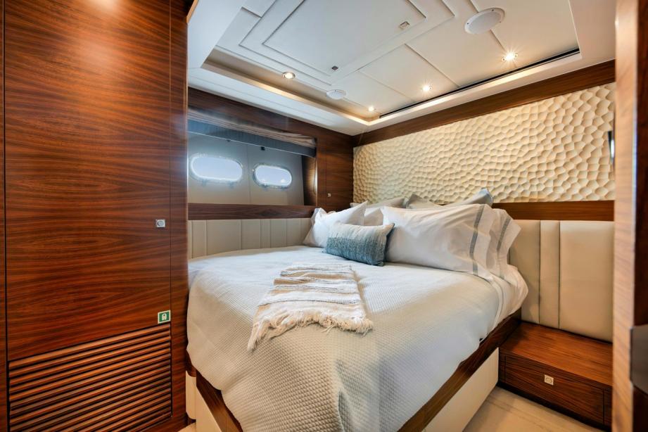 yacht In The Zone