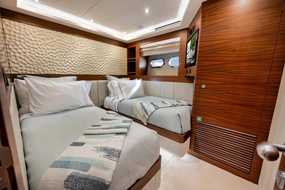 yacht In The Zone
