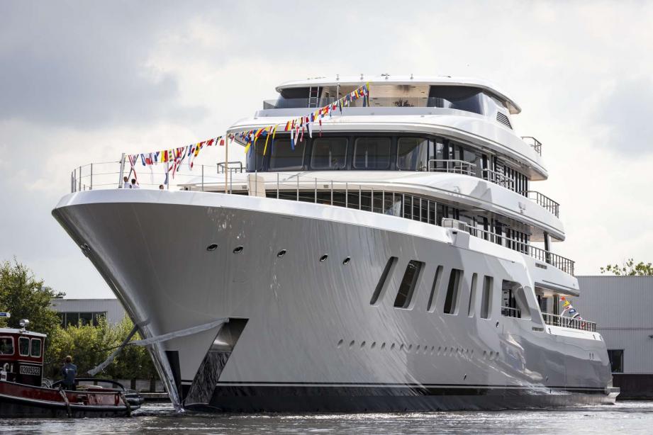 motor yacht aquarius