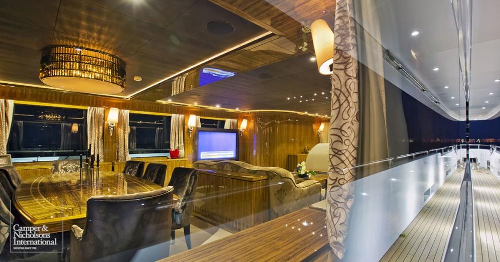 yacht Okko