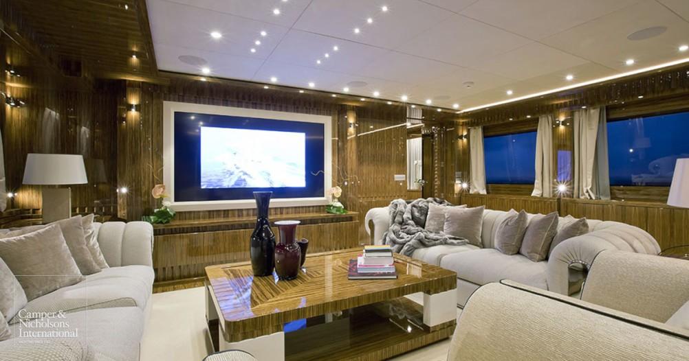 yacht Okko