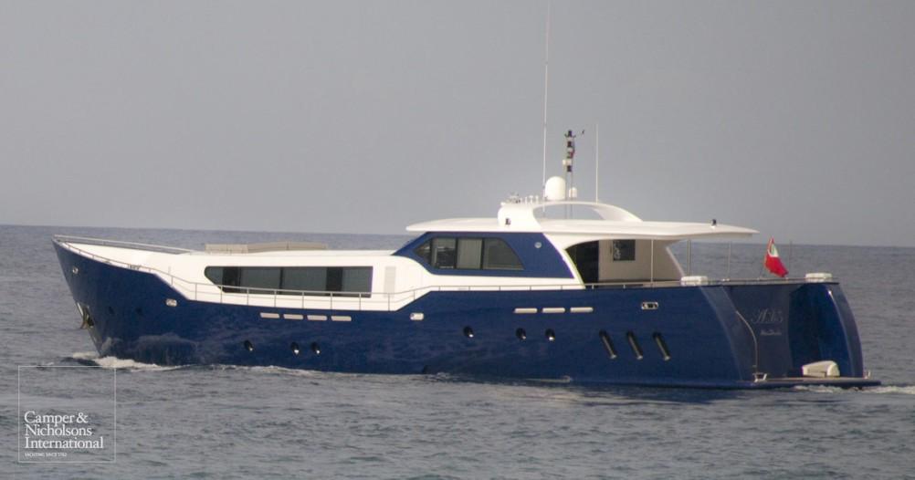 yacht AD5