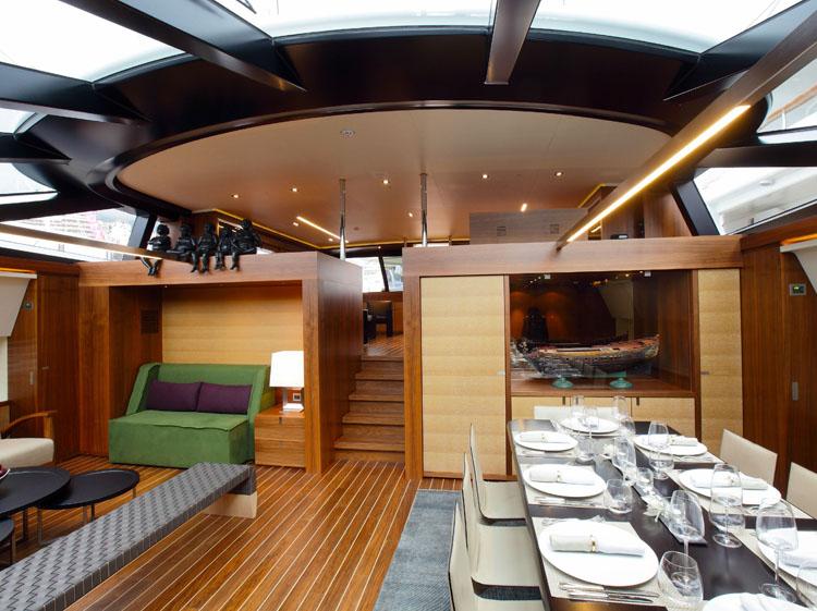 Яхта Perini Navi