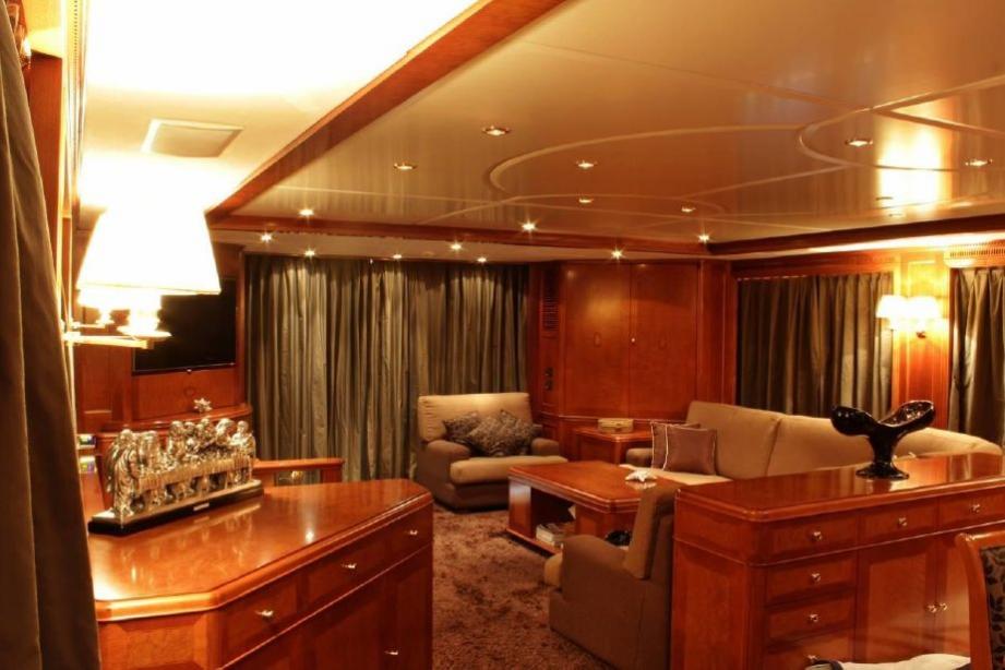 yacht Benetti Tradition 100