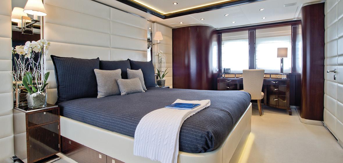 yacht Perle Noire