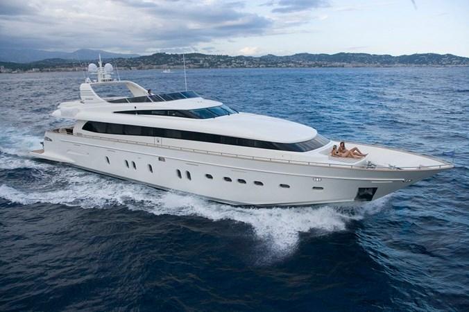 yacht Bertona