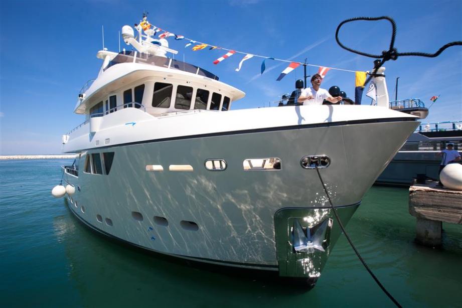 stella del nord yacht for sale