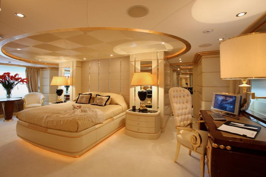 yacht Platinum