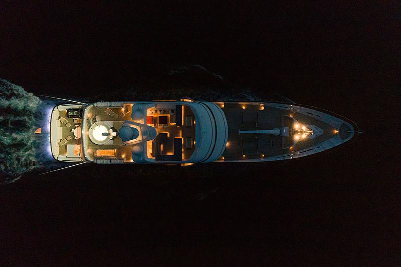 yacht Moonshadow