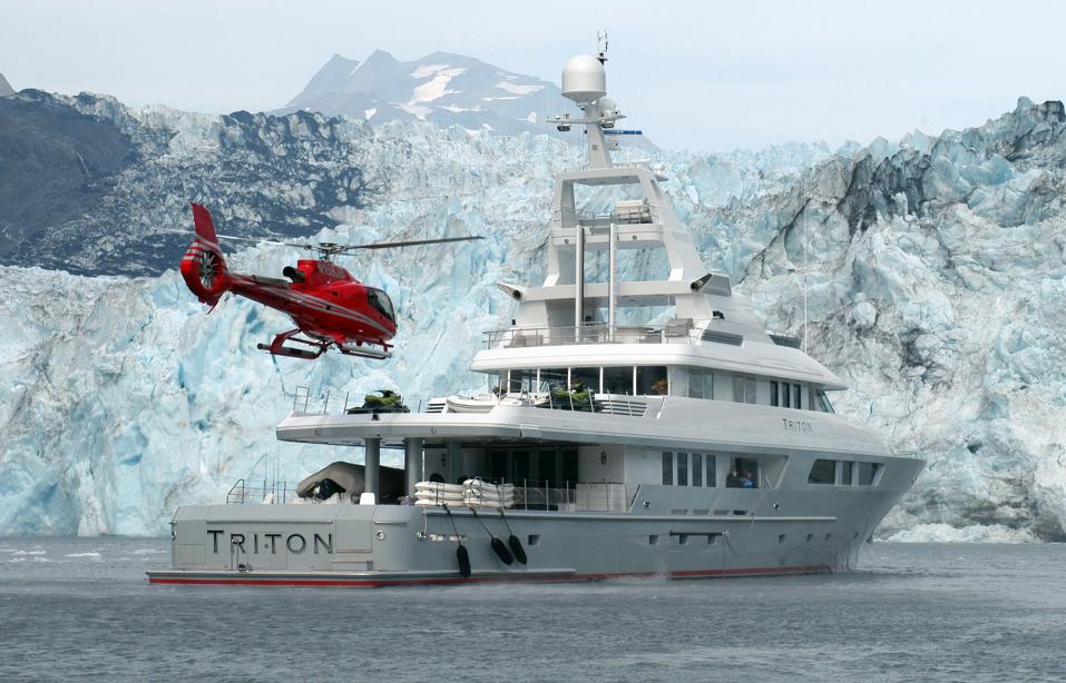 yacht Triton