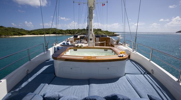 yacht Antara